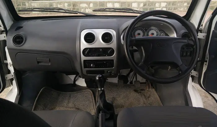 FAW-XPV-Dual-AC-Interior