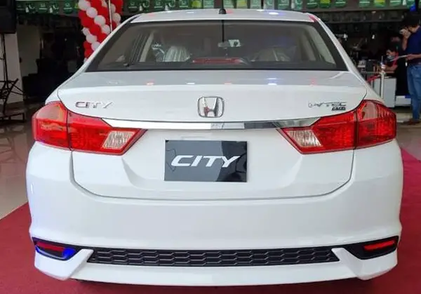 Honda-City-2022-Price-in-Pakistan-Back-Lights