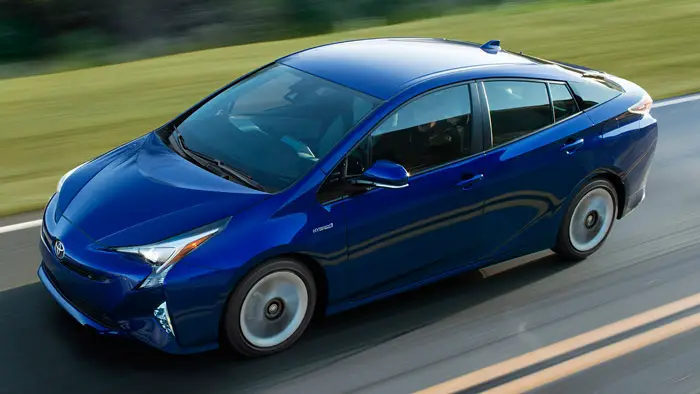 toyota-prius-2017-model-exterior