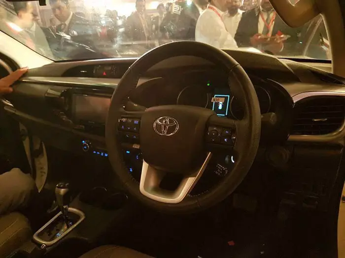 toyota-revo-interior