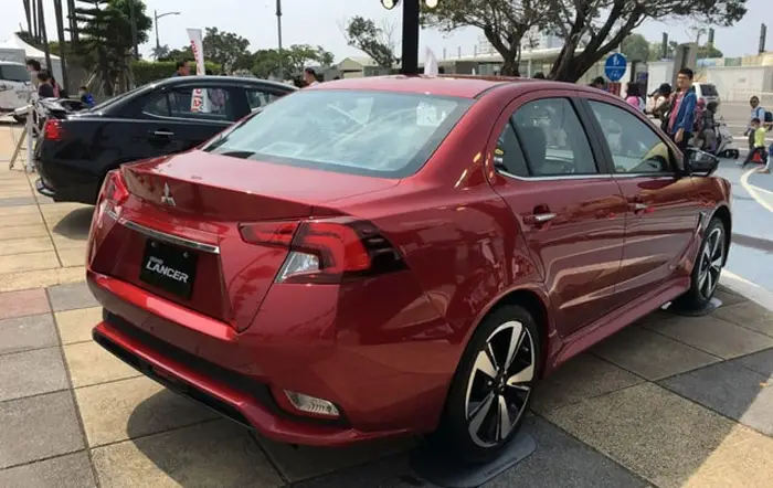 Mitsubishi-Grand-Lancer-Backside-View